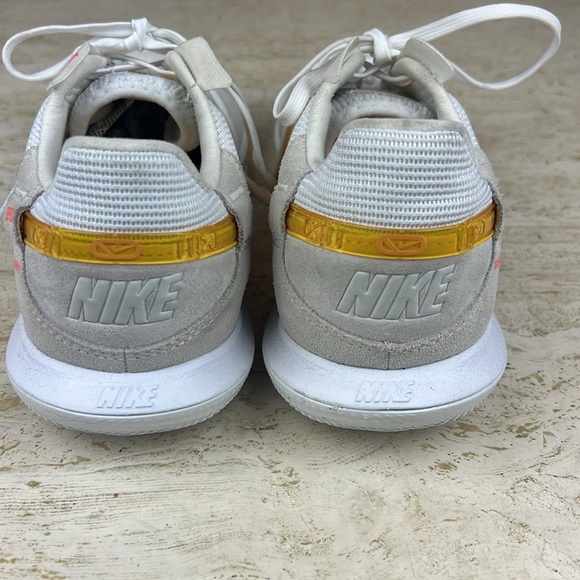 Nike Streetgato Indoor Soccer Shoes White Gold DC8466-171 Men’s Size 8.5 - Picture 5 of 11